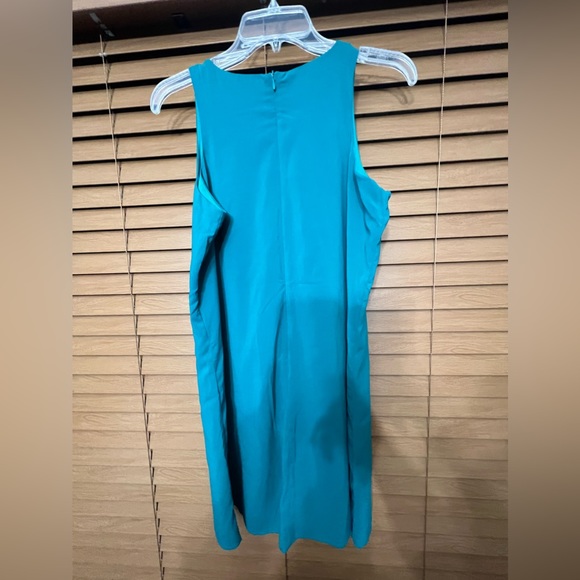 Criss Cross Francesca’s Collections dress Sz M green - Picture 2 of 4